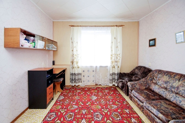 
   Продам 2-комнатную, 53 м², Рокоссовского ул, 10

. Фото 4.