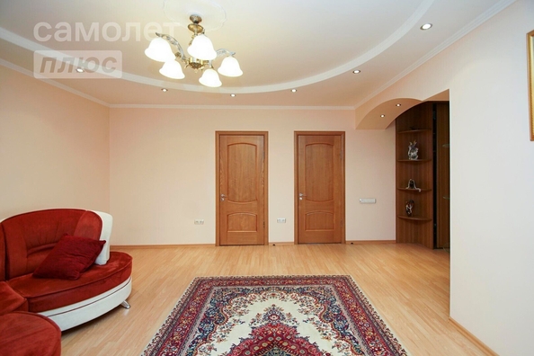 
   Продам 3-комнатную, 94.6 м², Маршала Жукова ул, 76

. Фото 3.