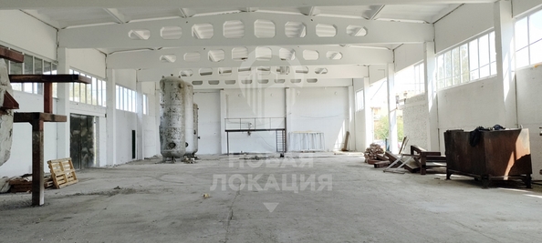 
   Сдам склад, 2300 м², Красноярский тракт, 155

. Фото 2.