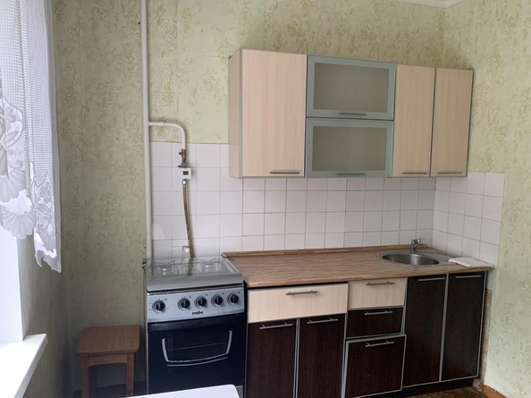 
   Продам 1-комнатную, 36.9 м², Лукашевича ул, 2б

. Фото 3.