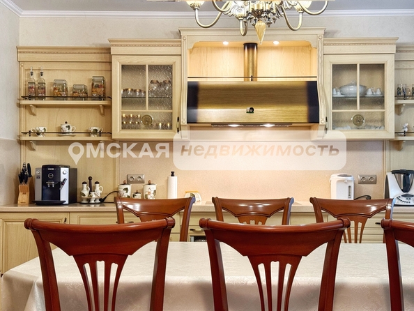 
   Продам 4-комнатную, 145 м², Крупской ул, 25/1

. Фото 1.