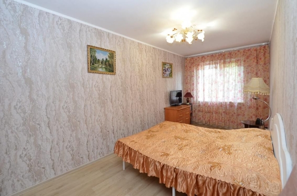 
   Продам 2-комнатную, 44.2 м², Комкова ул, 1В

. Фото 2.