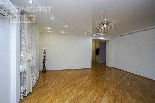 
   Продам 4-комнатную, 137 м², Нефтезаводская ул, 28к2

. Фото 2.