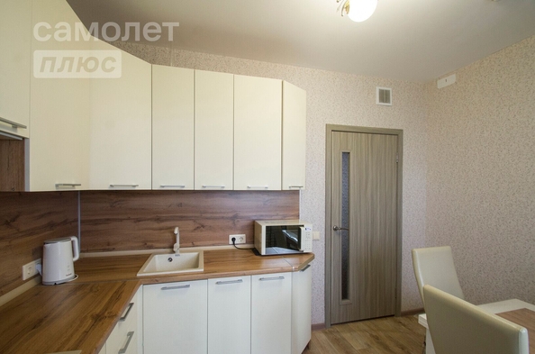 
   Продам 1-комнатную, 37 м², Амурский 6-й проезд, 6

. Фото 3.