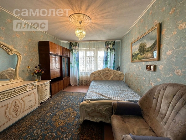 
   Продам 1-комнатную, 37.3 м², Северная 33-я ул, 27

. Фото 9.