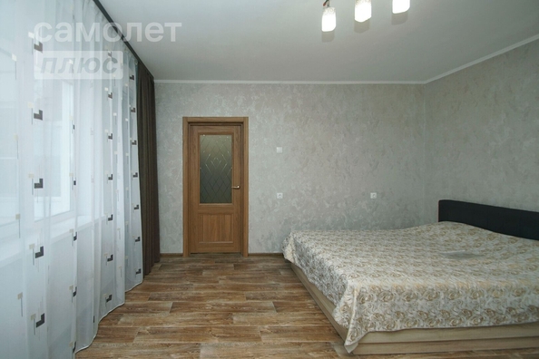 
   Продам 2-комнатную, 80.4 м², Красных Зорь ул, 148

. Фото 6.