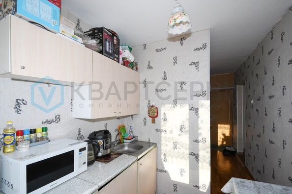 
   Продам 1-комнатную, 29.7 м², Молодова ул, 8

. Фото 1.