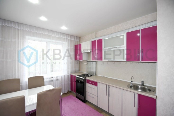 
   Продам 3-комнатную, 62.9 м², Омская ул, 158

. Фото 4.