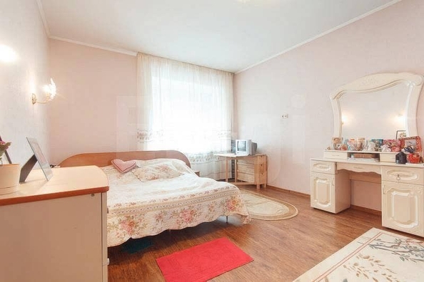 
   Продам дом, 505 м², Омск

. Фото 2.