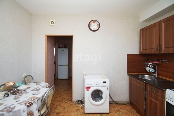 
   Продам 2-комнатную, 55.9 м², Амурская 21-я ул, 35

. Фото 1.