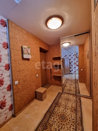 
   Продам 2-комнатную, 52 м², 

. Фото 4.