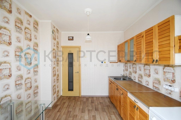 
   Продам 4-комнатную, 81.3 м², Конева ул, 34

. Фото 1.