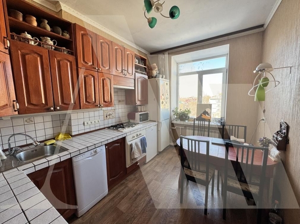 
   Продам 3-комнатную, 79.6 м², Серова ул, 13

. Фото 9.