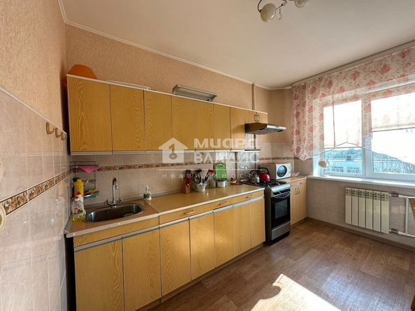 
   Продам 4-комнатную, 83 м², Омская ул, 160

. Фото 2.