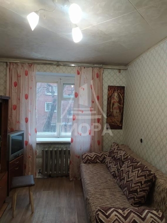 
   Продам секционку, 13 м², Декабристов ул, 155А

. Фото 1.