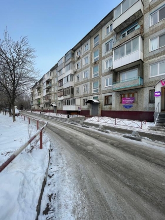 
   Продам 3-комнатную, 48.8 м², Волгоградская ул, 24а

. Фото 1.