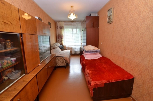 
   Продам 2-комнатную, 46.2 м², Глинки ул, 1А

. Фото 3.