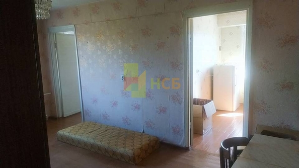 
   Продам 3-комнатную, 50 м², Калинина ул, 6

. Фото 1.