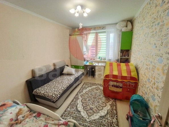 
   Продам 2-комнатную, 54 м², Светловская ул, 2

. Фото 4.