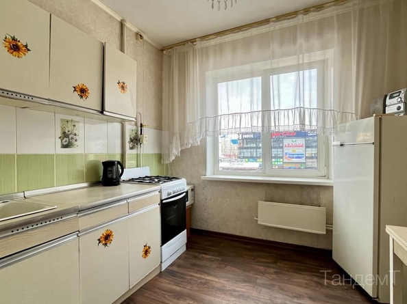 
   Продам 2-комнатную, 52.2 м², 70 лет Октября ул, 10

. Фото 3.