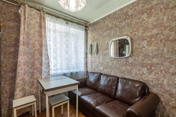 
   Продам 2-комнатную, 50.3 м², 50 лет Профсоюзов ул, 107/1

. Фото 6.