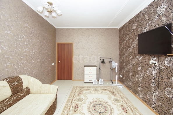 
   Продам дом, 306.3 м², Омск

. Фото 5.