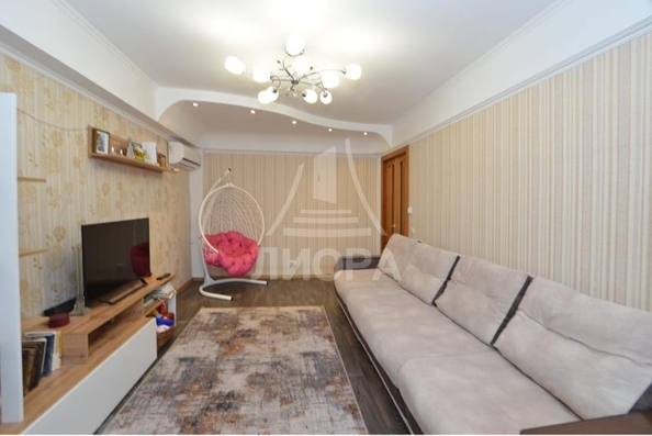 
  Сдам в аренду 3-комнатную квартиру, 70 м², Омск

. Фото 1.