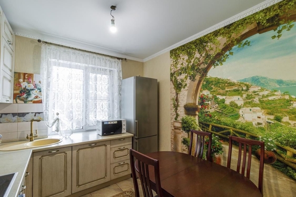 
   Продам 3-комнатную, 72 м², Харьковская ул, 27

. Фото 6.