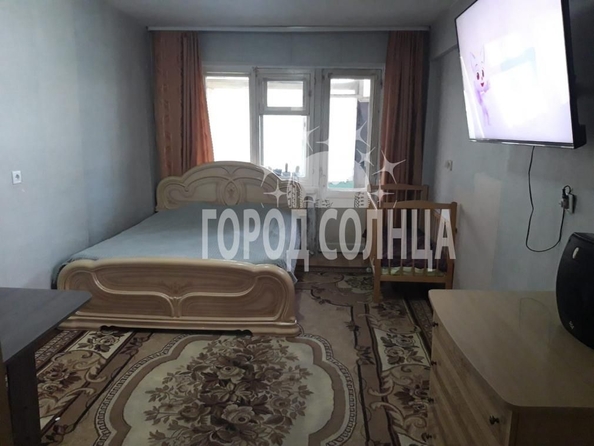 
   Продам 1-комнатную, 31 м², Бережного ул, 3А

. Фото 5.