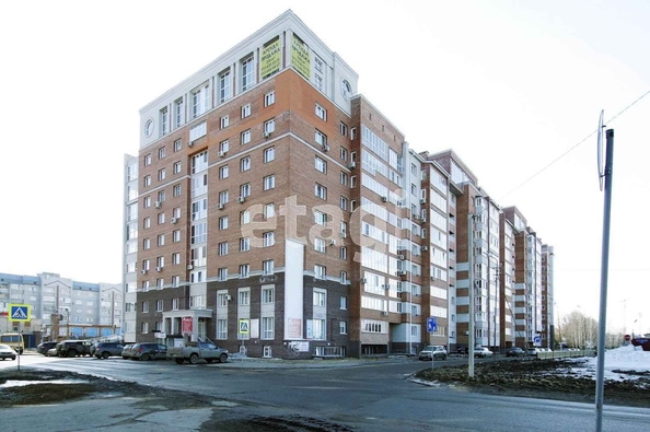 
   Продам 2-комнатную, 72.8 м², 25 лет Октября ул, 15

. Фото 1.