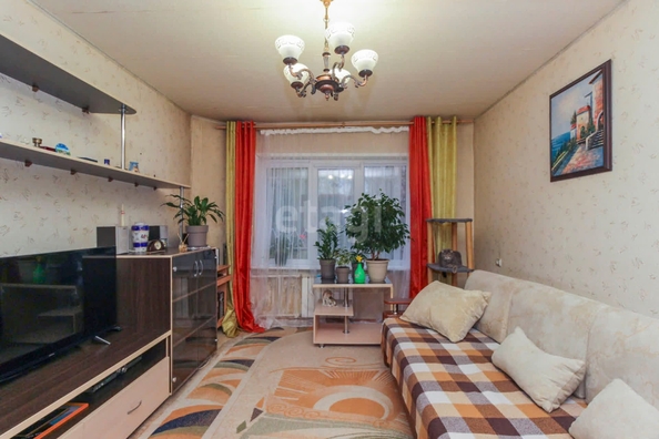 
   Продам 3-комнатную, 64.5 м², Зеленый б-р, 6

. Фото 2.