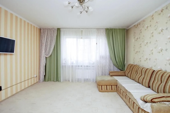 
   Продам 3-комнатную, 74.5 м², Богдана Хмельницкого ул, 38

. Фото 10.