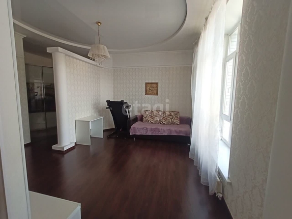 
   Продам 2-комнатную, 61.7 м², Кемеровская ул, 26

. Фото 3.