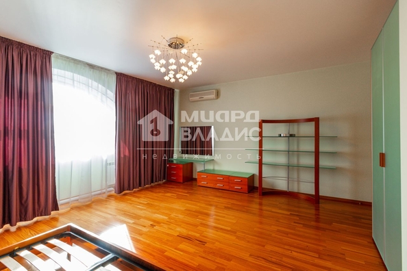 
   Продам 4-комнатную, 133.8 м², Учебная ул, 90

. Фото 7.