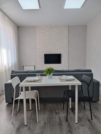 
  Сдам в аренду апартаменты, 38 м², Омск

. Фото 4.