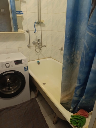 
  Сдам в аренду 4-комнатную квартиру, 69 м², Омск

. Фото 10.