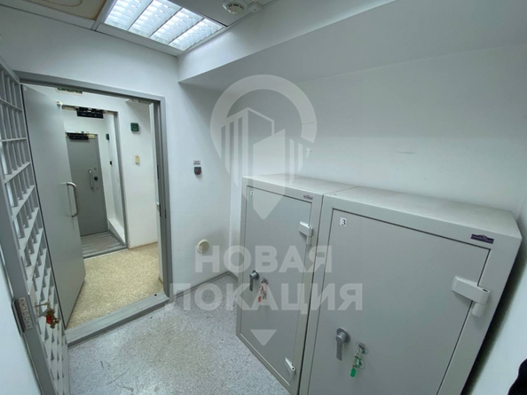
  Сдается универсальное помещение, 200 м², Карла Маркса пр-кт, д. 17
. Фото 18.