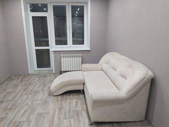 
  Сдается 1-комн. квартира, 35 м², Архиепископа Сильвестра ул
. Фото 2.