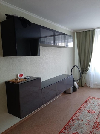 
  Сдается 3-комн. квартира, 102 м², Малиновского ул
. Фото 6.