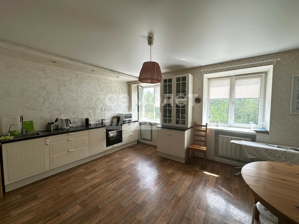 
  Продается 4-комн. квартира, 106.4 м², Хлебная ул, д. 33
. Фото 5.