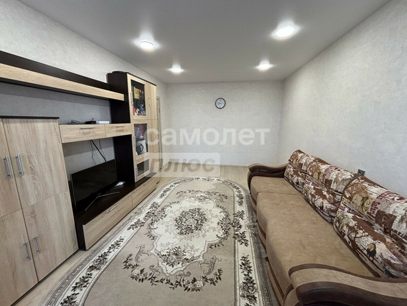 
  Продается 1-комн. квартира, 37.3 м², Северная 33-я ул, д. 122
. Фото 3.