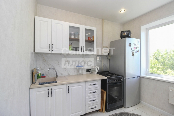 
  Продается 2-комн. квартира, 52.9 м², Омская ул, д. 160
. Фото 2.