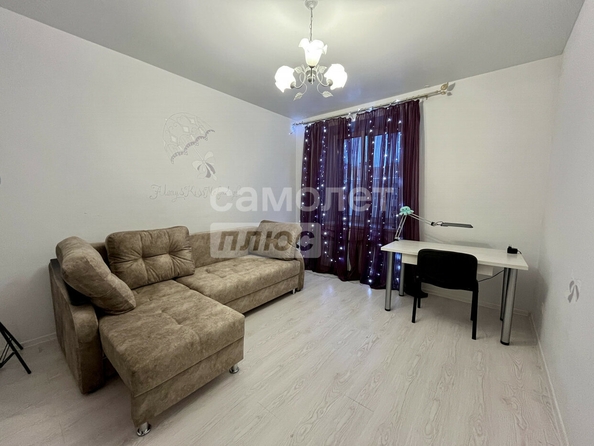 
  Продается 2-комн. квартира, 63.5 м², Крупской ул, д. 14
. Фото 2.