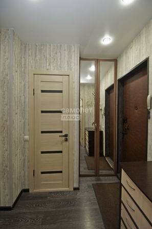 
  Продается 1-комн. квартира, 37 м², Малиновского ул, д. 10/1
. Фото 2.