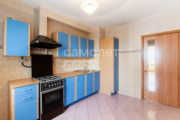 
  Продается 3-комн. квартира, 63.2 м², Железнодорожная 3-я ул, д. 15
. Фото 4.