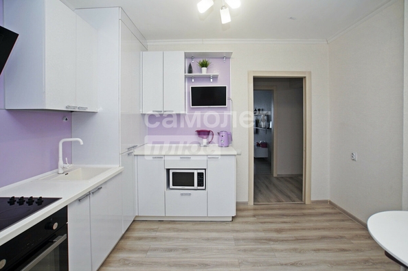 
  Продается 3-комн. квартира, 79 м², Космический пр-кт, д. 14Бк4/1
. Фото 2.