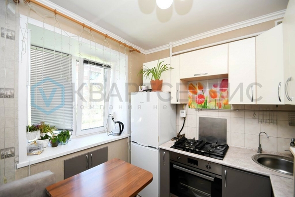 
  Продается 1-комн. квартира, 31 м², Камерный пер, д. 50
. Фото 5.