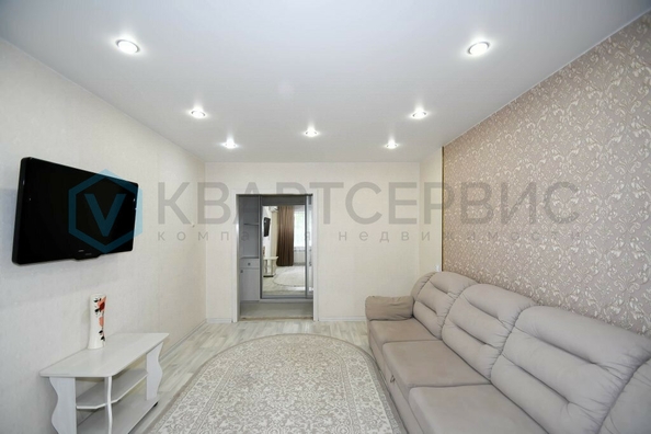 
  Продается 3-комн. квартира, 62.9 м², Омская ул, д. 158
. Фото 3.