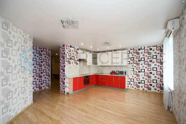 
  Продается 4-комн. квартира, 111.3 м², Арнольда Нейбута ул, д. 14
. Фото 2.