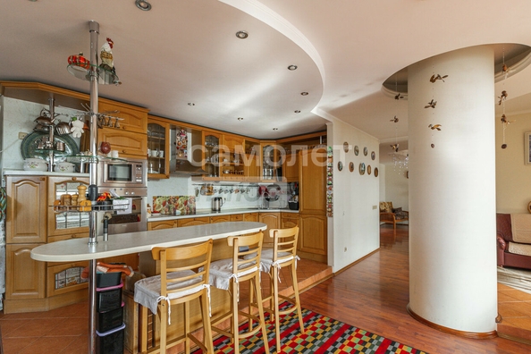
  Продается 4-комн. квартира, 439 м², Краснофлотская ул, д. 15
. Фото 2.